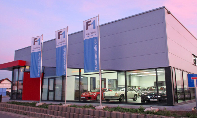 Front der F1 Automobile in Karlsdorf